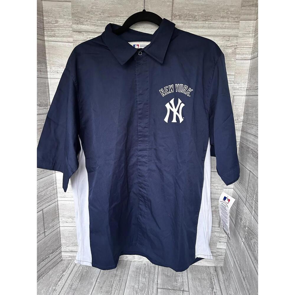 New York Yankees Men’s Size L MLB JH Design Navy Button Up Logo-Slight flaw